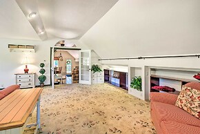 Chehalis Retreat w/ Scenic Views!