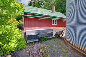 Chehalis Retreat w/ Scenic Views!