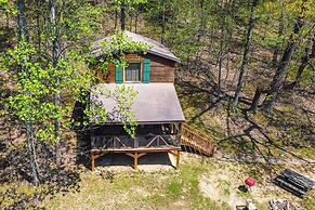 Dreamy Indiana Cabin Rental w/ Shared Amenities!