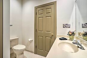 'chateau Ridge' Peaceful Retreat w/ Fire Pit!