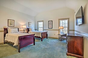 'chateau Ridge' Peaceful Retreat w/ Fire Pit!