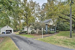 Burgaw House w/ Large Covered Porch & Swing!