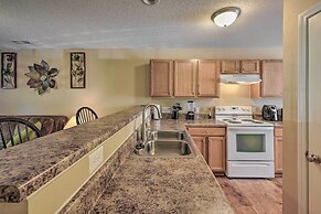 Cozy Greensboro Townhome ~ 7 Mi to UNC Campus