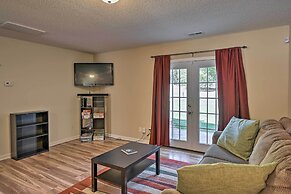 Cozy Greensboro Townhome ~ 7 Mi to UNC Campus