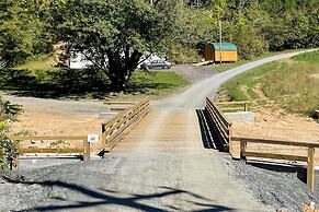 Pet-friendly Leicester 'mountain View' Escape