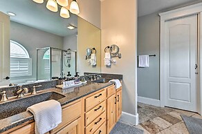 Bellemont Family Home w/ Hot Tub & Playground Set