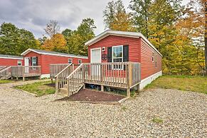 Cozy Cabin: Community Pool & Lakefront Beach!