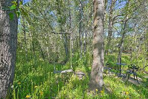 Cozy Creekside Cabin in La Veta: Hike & Fish!