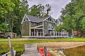 Waterfront Ashland Home ~ 2 Mi to Downtown!