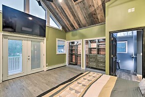 Waterfront Ashland Home ~ 2 Mi to Downtown!