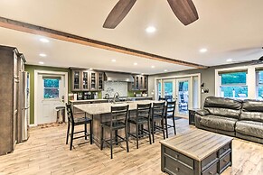 Waterfront Ashland Home ~ 2 Mi to Downtown!