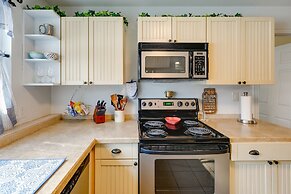 Cozy Apartment in Fairbanks ~ 2 Mi to Downtown!