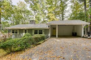 Hike, Fish & Relax: Family Boone Gem w/ Views!