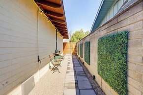 2 Mi to Asu: Studio w/ Private Hot Tub in Tempe