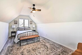 Dock & Pool Access: Lakefront Grove Home!