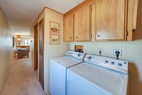 Patio & Grill: Cozy Cabin in Munds Park!