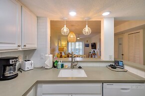 Resort Condo Steps to Beach: Snowbirds Welcome!