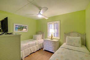 Resort Condo Steps to Beach: Snowbirds Welcome!