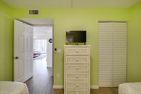 Resort Condo Steps to Beach: Snowbirds Welcome!