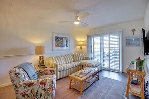 Resort Condo Steps to Beach: Snowbirds Welcome!
