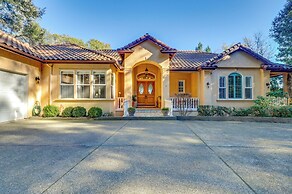 Santa Rosa Home w/ Private Pool & Tennis Court