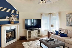 Modern Pflugerville Getaway w/ Private Pool!