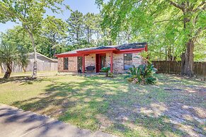 Family-friendly Mobile Retreat w/ Spacious Yard!