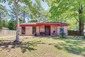 Family-friendly Mobile Retreat w/ Spacious Yard!