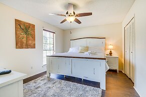 Family-friendly Mobile Retreat w/ Spacious Yard!