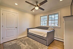 Mattituck Home w/ Fireplaces - Near Wineries