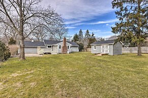 Mattituck Home w/ Fireplaces - Near Wineries