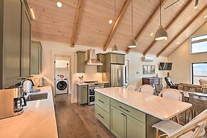 Secluded Kingfield Abode w/ Idyllic Mtn Views