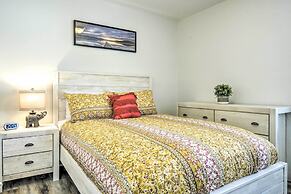 Welcoming Abode w/ Yard ~ 1 Mi to Dtwn Apex!