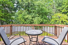 Welcoming Abode w/ Yard ~ 1 Mi to Dtwn Apex!