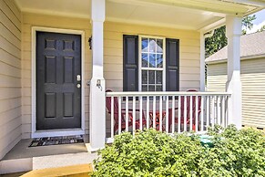 Welcoming Abode w/ Yard ~ 1 Mi to Dtwn Apex!