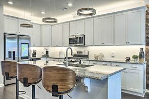 Tasteful Durham Townhome - 6 Mi to Downtown!