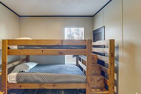 Lakefront Wetumpka Escape w/ Furnished Deck!