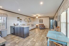 Lakefront Wetumpka Escape w/ Furnished Deck!