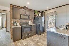 Lakefront Wetumpka Escape w/ Furnished Deck!