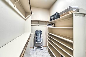 Hot Tub & Game Room: All-season Pinetop Cabin