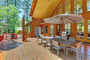 Hot Tub & Game Room: All-season Pinetop Cabin