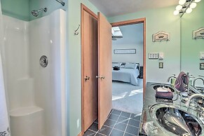 Large Deck & Pool Access: Albrightsville Home