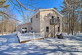 Large Deck & Pool Access: Albrightsville Home