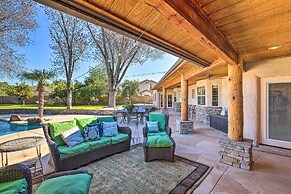 Spacious Glendale Home w/ Outdoor Kitchen!