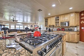 Spacious Glendale Home w/ Outdoor Kitchen!