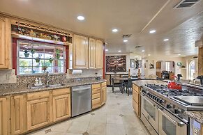 Spacious Glendale Home w/ Outdoor Kitchen!
