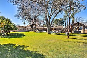 Spacious Glendale Home w/ Outdoor Kitchen!