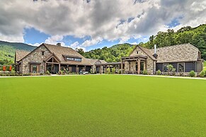 Tree-lined Cruso Cabin w/ Game Room & Mtn Views!