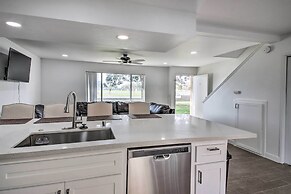 Central Bakersfield Townhome w/ Private Patio