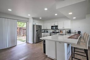 Central Bakersfield Townhome w/ Private Patio